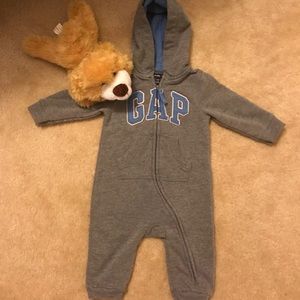 Baby GAP outfit